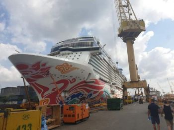6. Solar Bronze 65 anti-heat - Norwegian Joy - Singapore